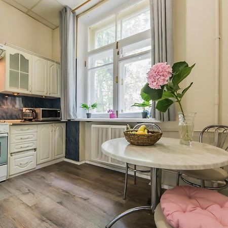 2Х-Кімнатна Квартира На Майдані Незалежності Kyiv Exterior photo